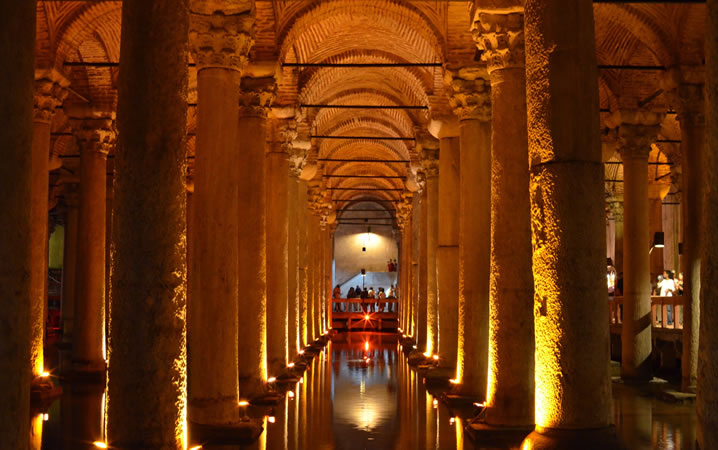 Underground cistern Istanbul - Turkey Travel